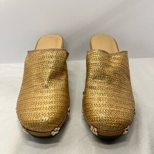 Elegant Gold Woven Mules